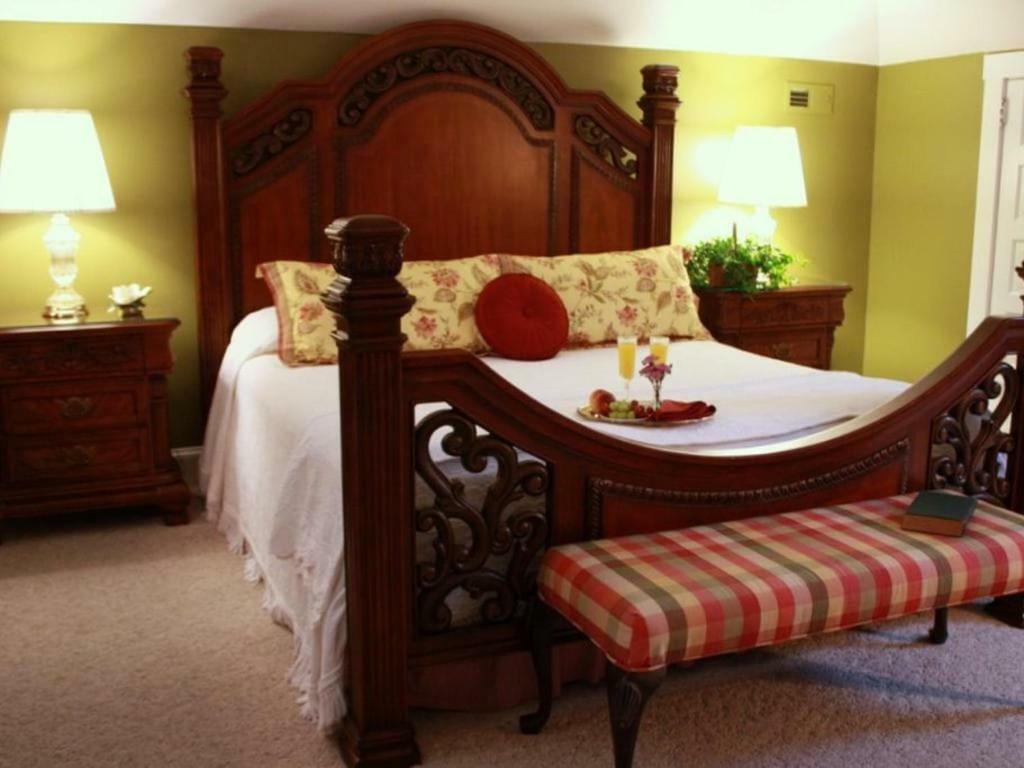 Red Rocker Inn Блэк-Маунтин Экстерьер фото
